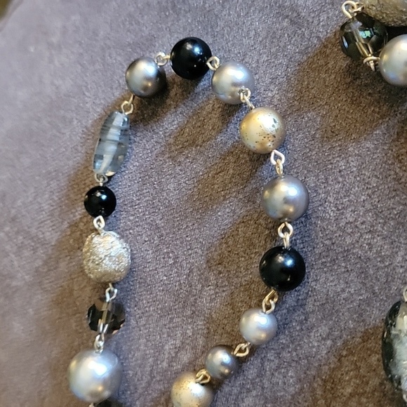 HANDMADE Silver Foil Glass Beaded Chain Necklace - Picture 6 of 6